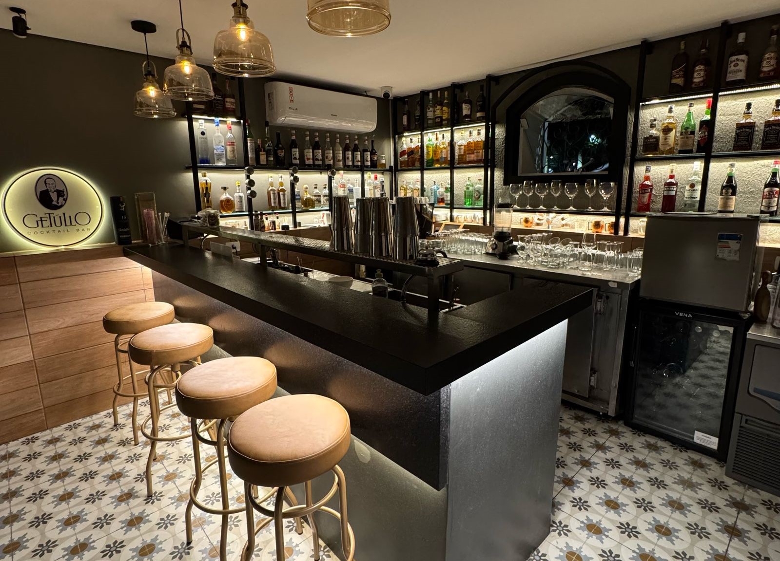 Restaurante celebra sucesso do primeiro mês no Centro da Capital 1 Getulio Bar
