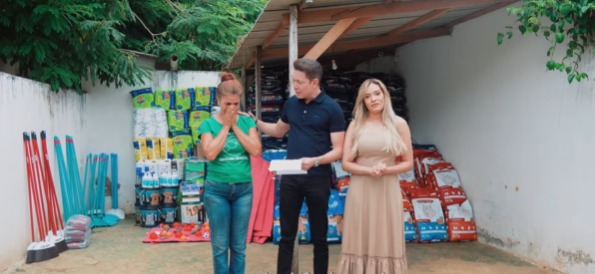 Bispo Bruno Leonardo doa cerca de R$ 100 mil para ONG de proteção animal em Salvador 1 WhatsApp Image 2025 05 09 at 15.46.59