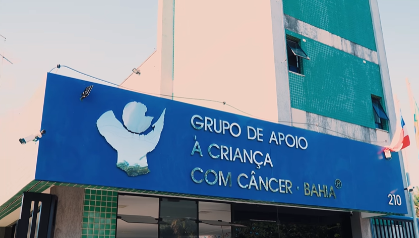 Bispo Bruno Leonardo realiza nova doação para Grupo de Apoio à Criança com Câncer na Bahia 1 unnamed 2025 06 03T091543.370