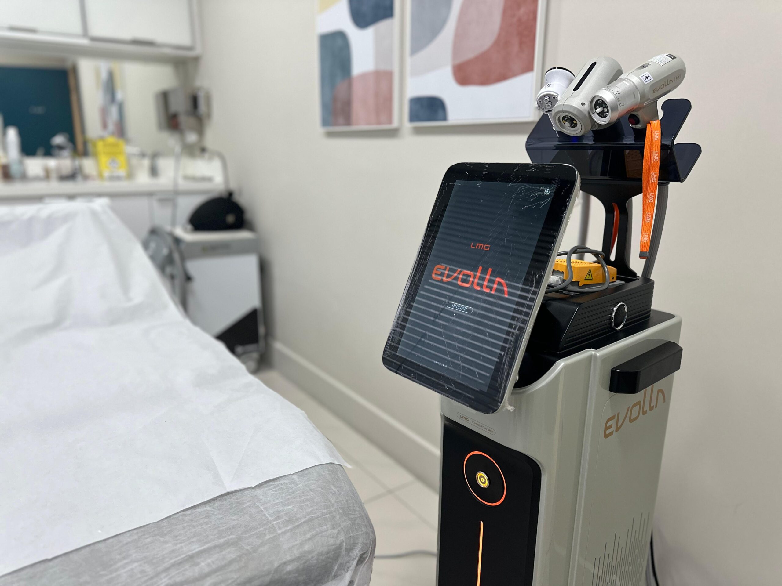 Dermatologista traz para Florianópolis tecnologia de radiofrequência queridinha entre as sul-coreanas 1 Nova plataforma Evolla promete efeito lifting imediato e estimulo intenso de colageno com seguranca e sem tempo de recuperacao 2 scaled