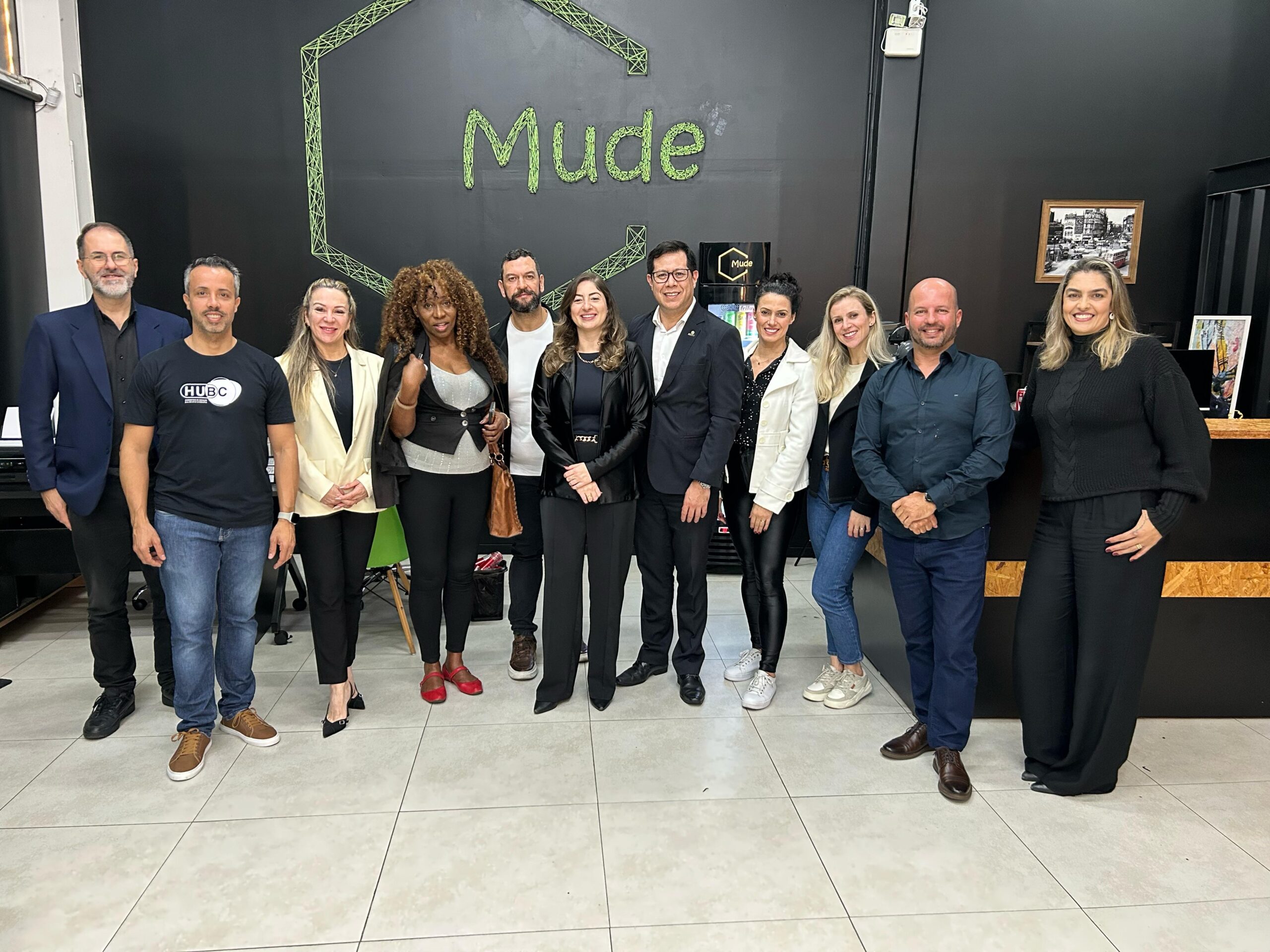 Evento “Bate‑Papo Empreendedor” Celebra Sucesso em Balneário Camboriú 1 Mude Coworking Encontro