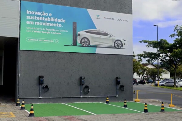 Joinville ganha estações permanentes de recarga para veículos elétricos na Expoville unnamed 57