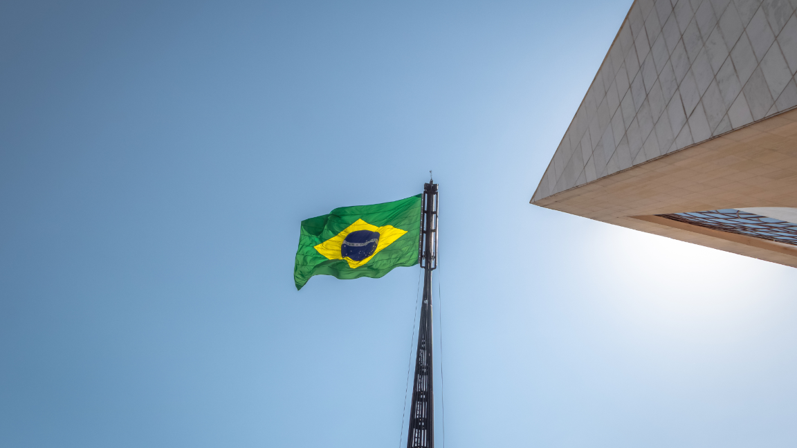 O Sistema Tributário Nacional sob a Ótica da Constituição de 1988: Uma Análise para Acadêmicos sobre Impostos Federais, Estaduais e Municipais 1 capa para artigo tributario Copy
