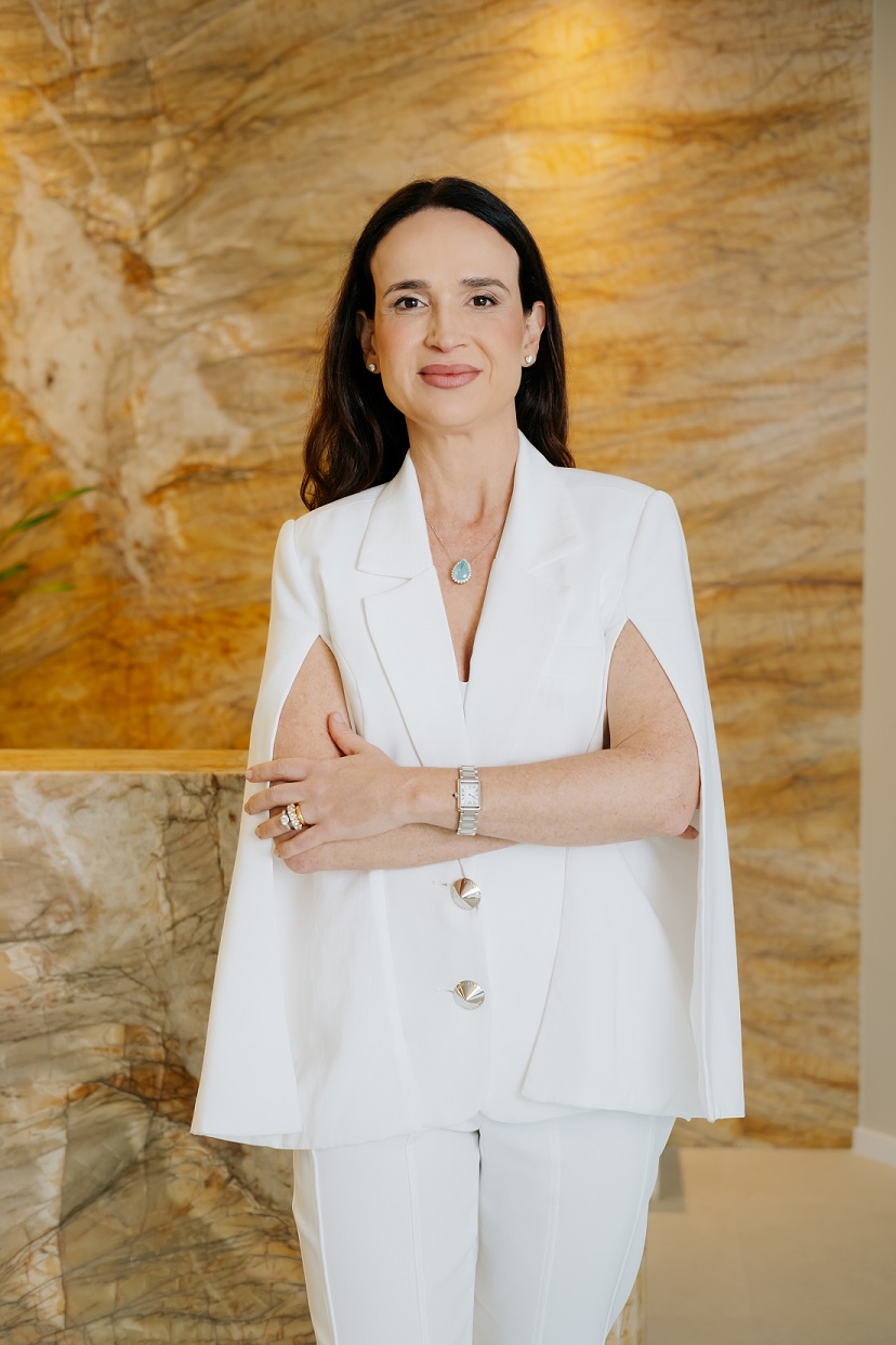 Cadore Clínica Dermatológica estreia nova fase com a inauguração do seu novo endereço, na Cidade Milano, com tecnologias inovadoras e tratamentos de ponta 4 A medica dermatologista Debora Cadore inaugura nova clinica no empreendimento Cidade Milano foto Luna Zunino